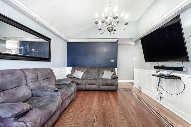 4841 S Lawler Avenue, Chicago, IL 60638