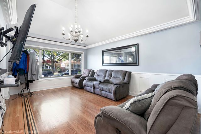 4841 S Lawler Avenue, Chicago, IL 60638