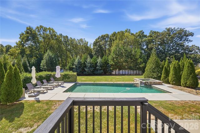 912 Manorwood Drive, Waxhaw, NC 28173