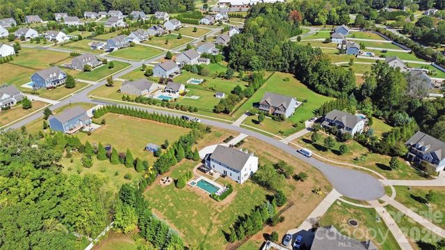 912 Manorwood Drive, Waxhaw, NC 28173