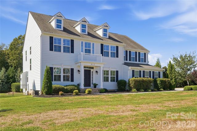 912 Manorwood Drive, Waxhaw, NC 28173