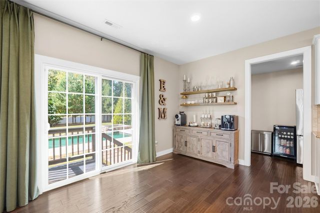 912 Manorwood Drive, Waxhaw, NC 28173