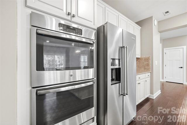 912 Manorwood Drive, Waxhaw, NC 28173