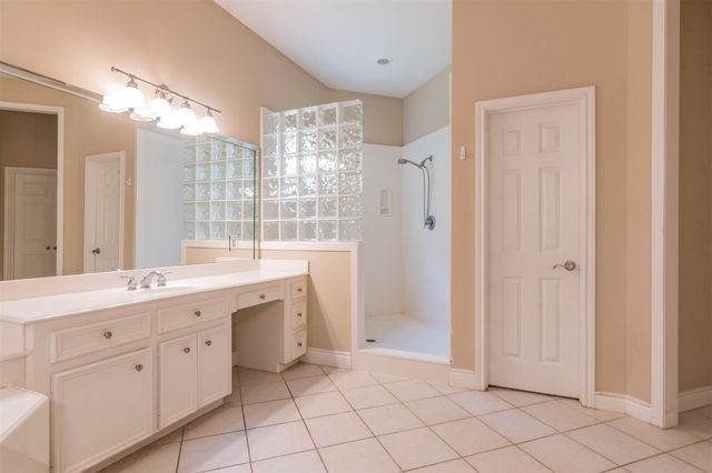 37126 Anglers Way, Pinehurst, TX 77362
