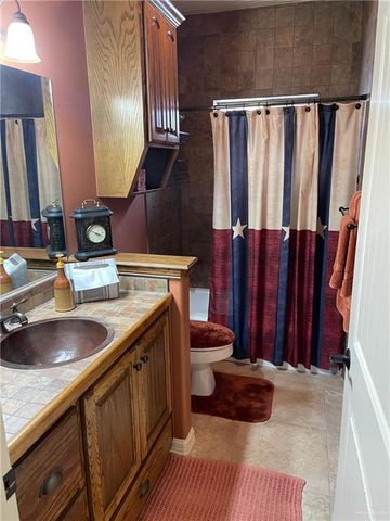 2111 Fairway Drive, Mission, TX 78572