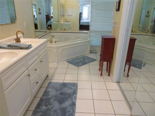 936 HAMILTON PLACE DRIVE, Lakeland, FL 33813