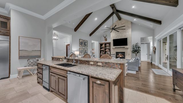 140 Rocky Run, Lipan, TX 76462
