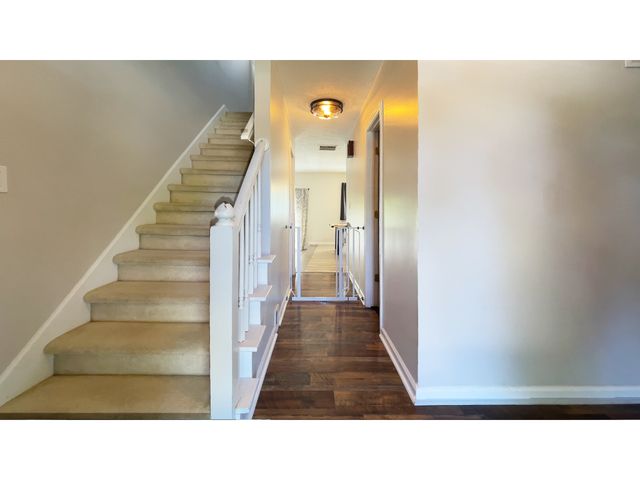 5627 Hill Rise Drive, Indianapolis, IN 46237