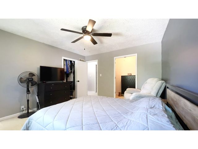 5627 Hill Rise Drive, Indianapolis, IN 46237