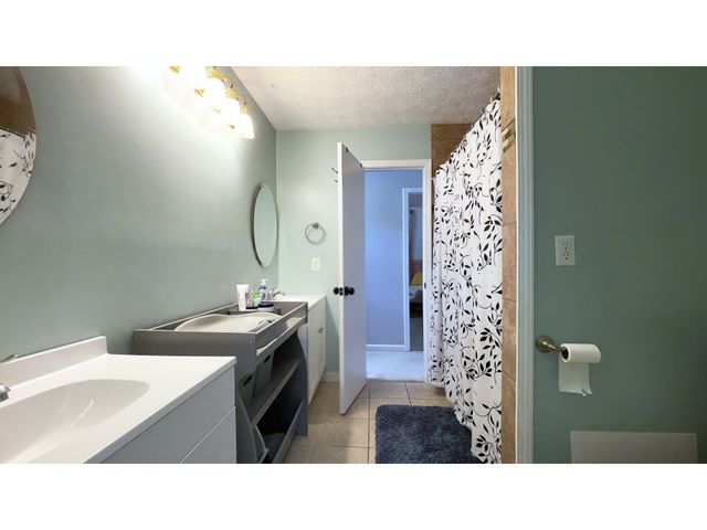 5627 Hill Rise Drive, Indianapolis, IN 46237