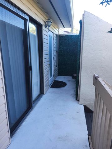 600 Executive Center Drive 212, West Palm Beach, FL 33401