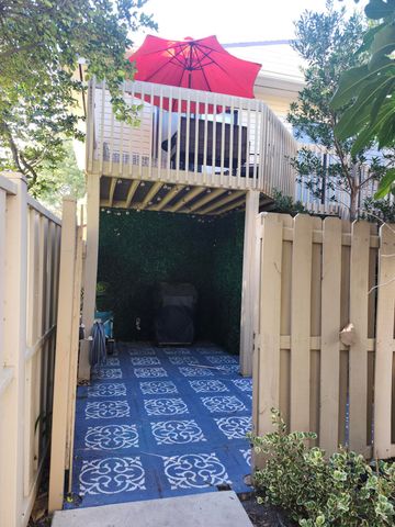 600 Executive Center Drive 212, West Palm Beach, FL 33401