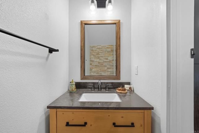 122 Diamante Road, San Marcos, CA 92078