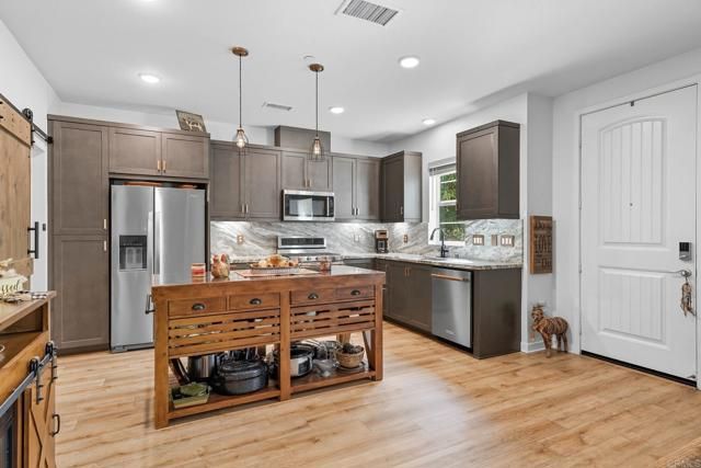 122 Diamante Road, San Marcos, CA 92078