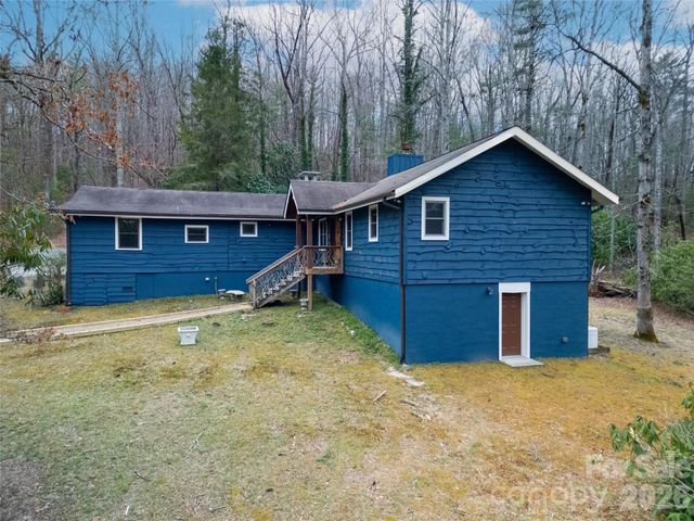 231 Cedar Lane, Brevard, NC 28712