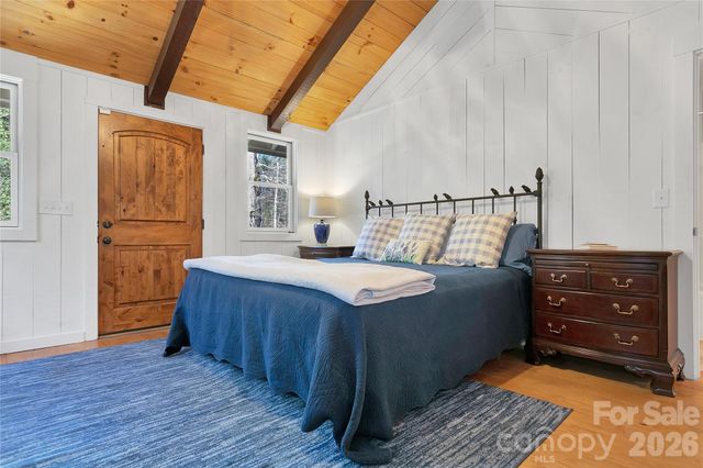 231 Cedar Lane, Brevard, NC 28712