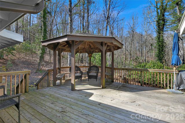 231 Cedar Lane, Brevard, NC 28712