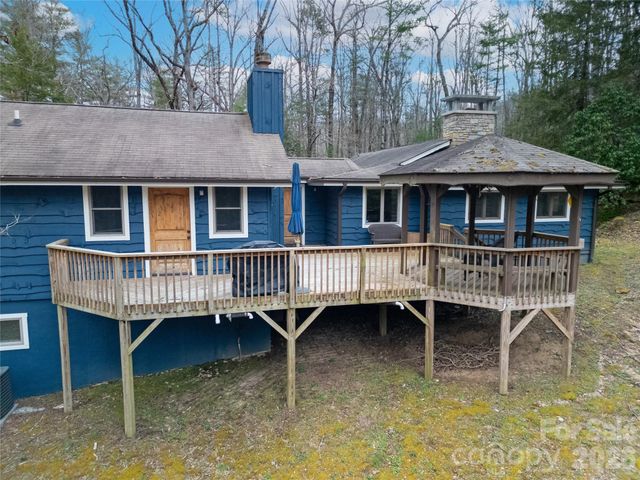 231 Cedar Lane, Brevard, NC 28712