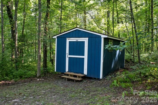 231 Cedar Lane, Brevard, NC 28712