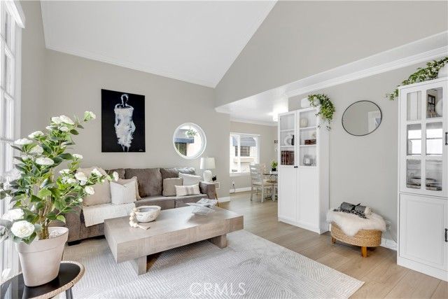 7442 Coho 106, Huntington Beach, CA 92648