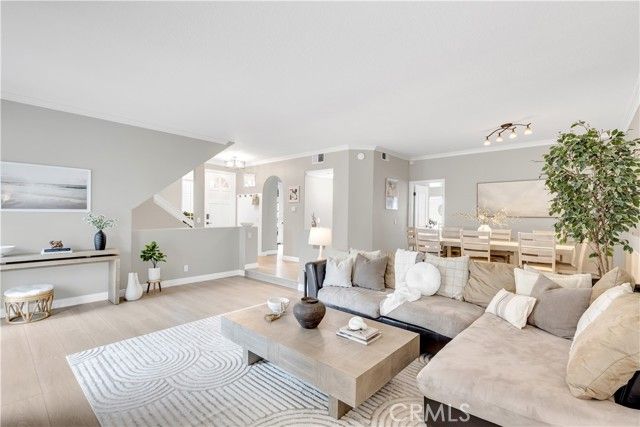 7442 Coho 106, Huntington Beach, CA 92648