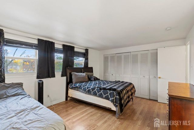 49 Fairmount Drive, Willingboro, NJ 08046