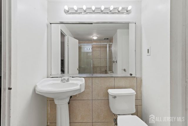 49 Fairmount Drive, Willingboro, NJ 08046