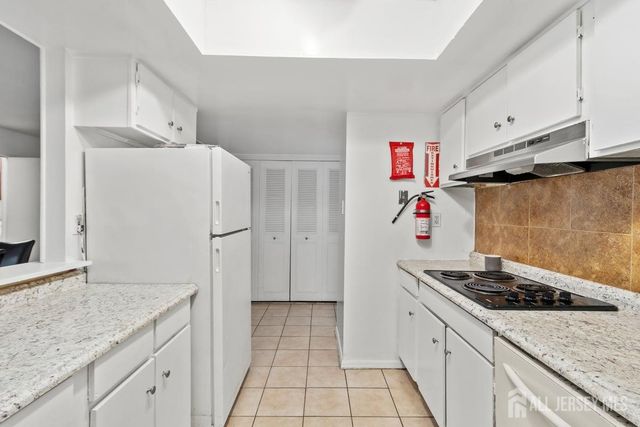 49 Fairmount Drive, Willingboro, NJ 08046