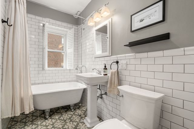 89 Mason Terr 3, Brookline, MA 02446