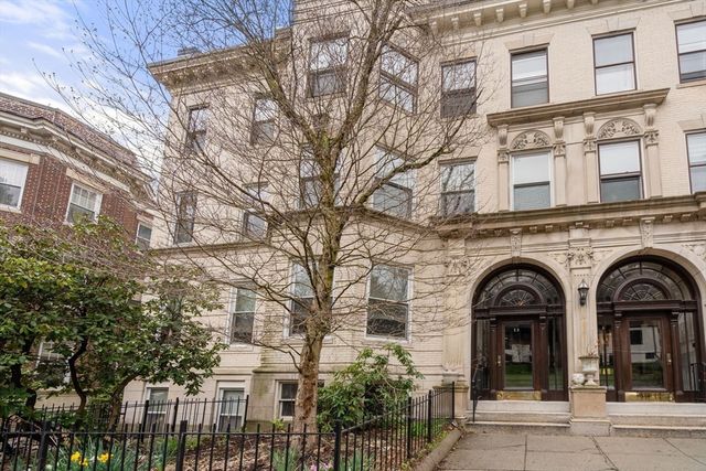 89 Mason Terr 3, Brookline, MA 02446