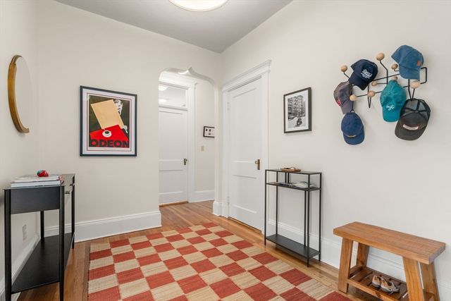 89 Mason Terr 3, Brookline, MA 02446