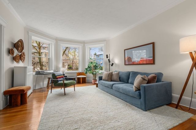 89 Mason Terr 3, Brookline, MA 02446