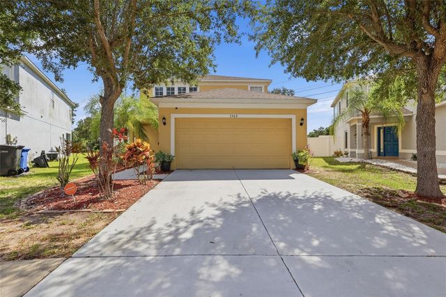 7902 CARRIAGE POINTE DR, Gibsonton, FL 33534