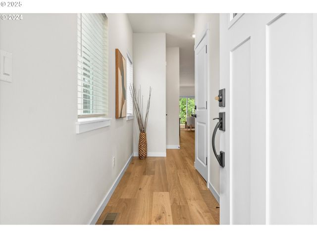 6313 Se Chloe Rose Way, Milwaukie, OR 97267