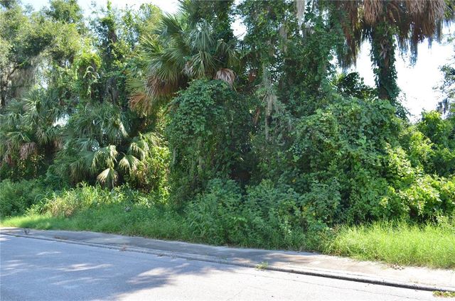 225 S JULIA AVENUE, Deland, FL 32720