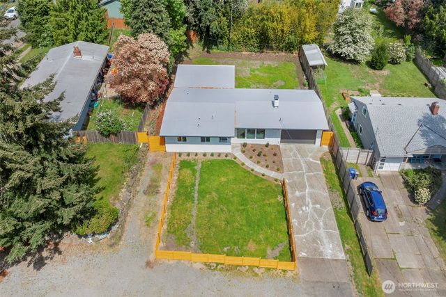 5319 201st Place SW, Lynnwood, WA 98036