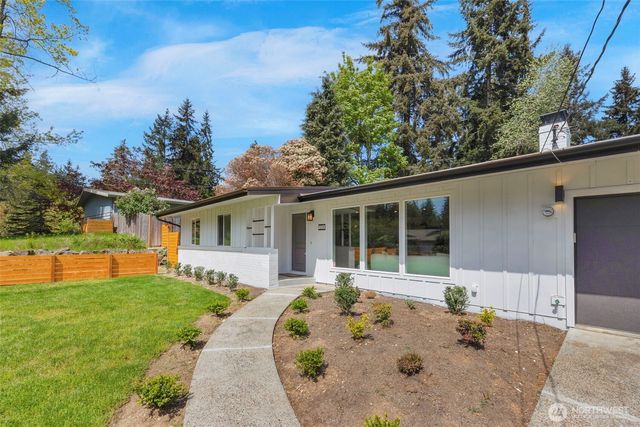 5319 201st Place SW, Lynnwood, WA 98036