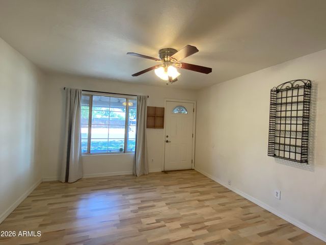 6728 W VOGEL Avenue, Peoria, AZ 85345