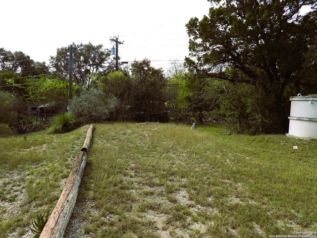 164 E 18th, Lakehills, TX 78063