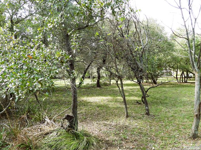 164 E 18th, Lakehills, TX 78063