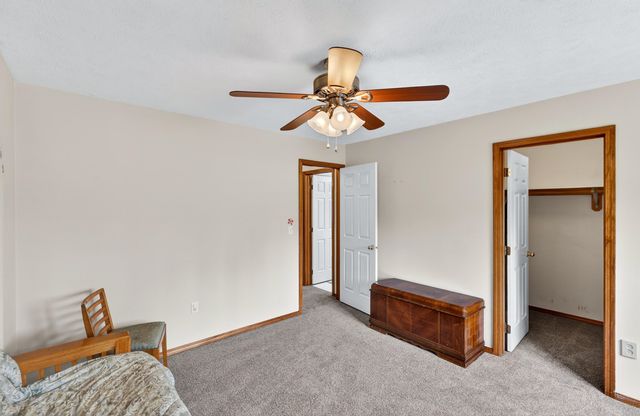 9920 N Parkside Dr, Nine Mile Falls, WA 99026