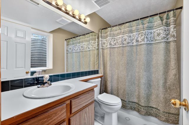 9920 N Parkside Dr, Nine Mile Falls, WA 99026