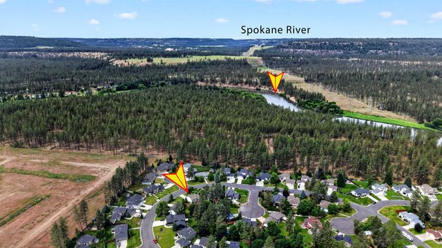 9920 N Parkside Dr, Nine Mile Falls, WA 99026