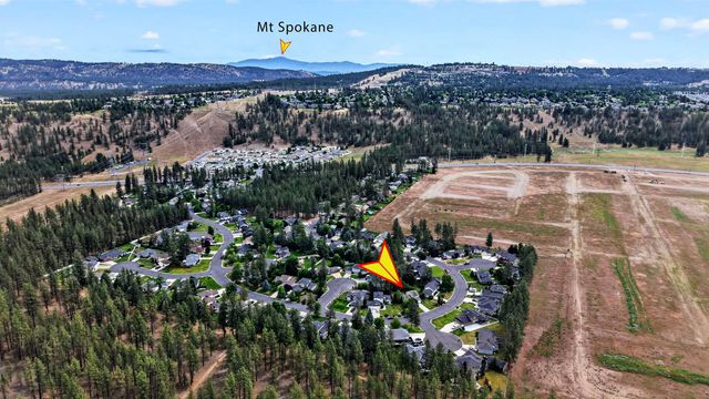 9920 N Parkside Dr, Nine Mile Falls, WA 99026