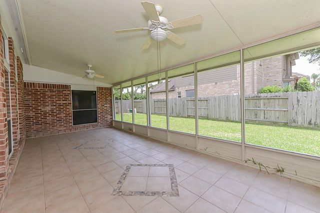 2387 Marina View Way, League City, TX 77573