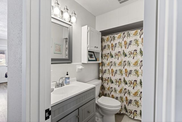 183 Seaside Drive, Gun Barrel City, TX 75156