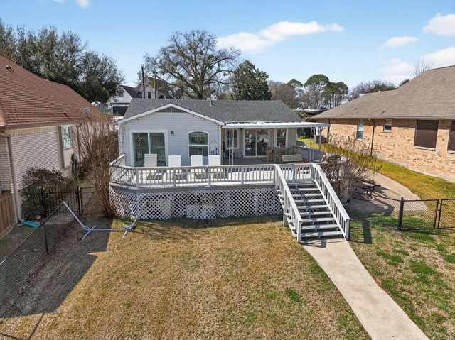 183 Seaside Drive, Gun Barrel City, TX 75156