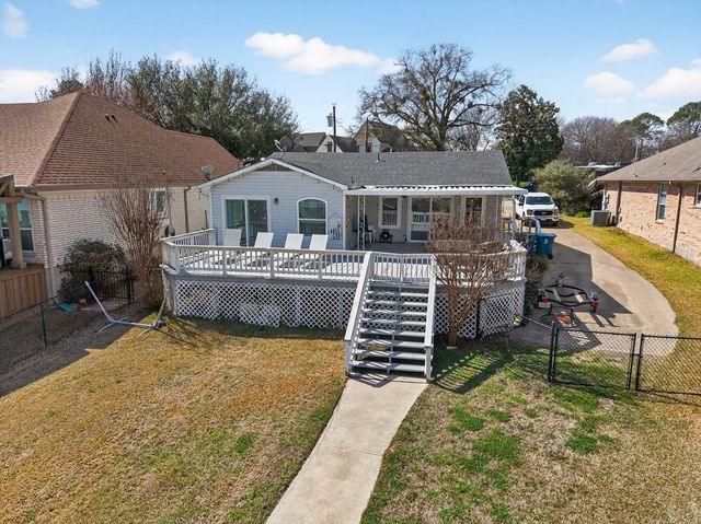 183 Seaside Drive, Gun Barrel City, TX 75156