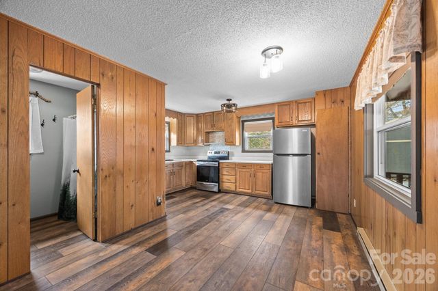 1169 Rickman Creek Road, Franklin, NC 28734