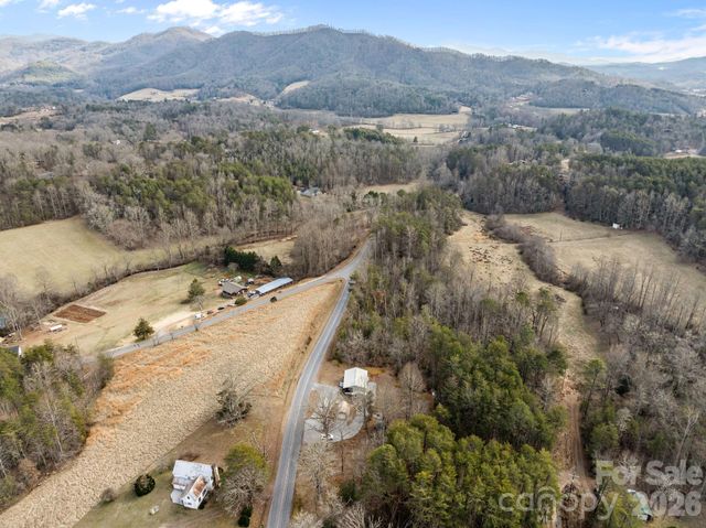 1169 Rickman Creek Road, Franklin, NC 28734
